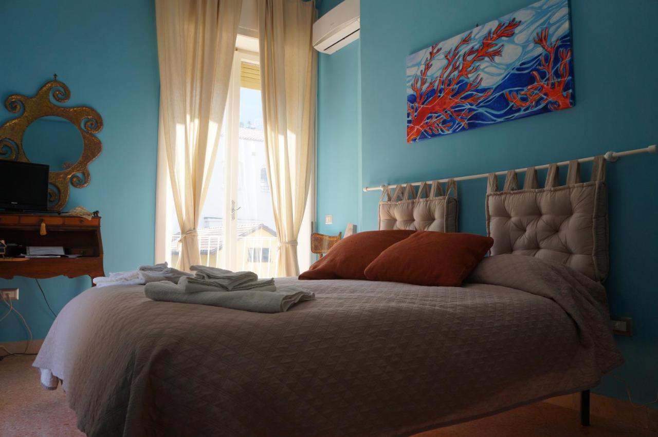 B&B Occhi Di Mare Кастелламмаре-ди-Стабия Экстерьер фото