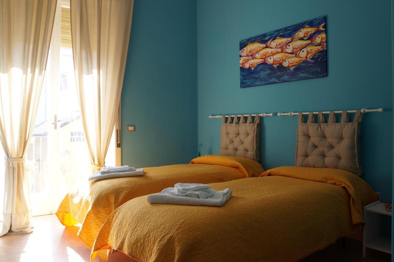 B&B Occhi Di Mare Кастелламмаре-ди-Стабия Экстерьер фото